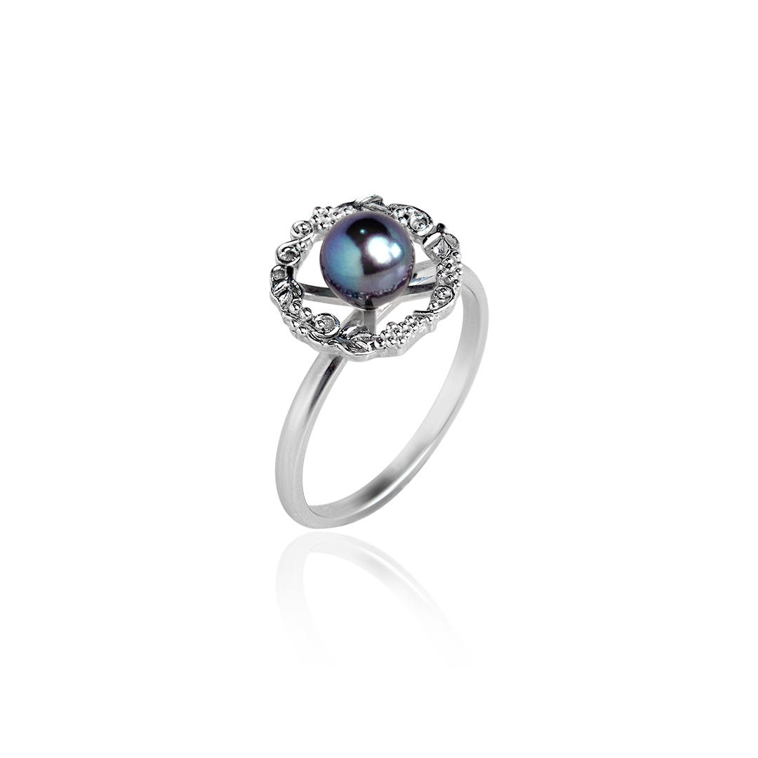 Marilisi artisan fine jewelry Black Pearl White Gold ring pearls are set in gold frames side
