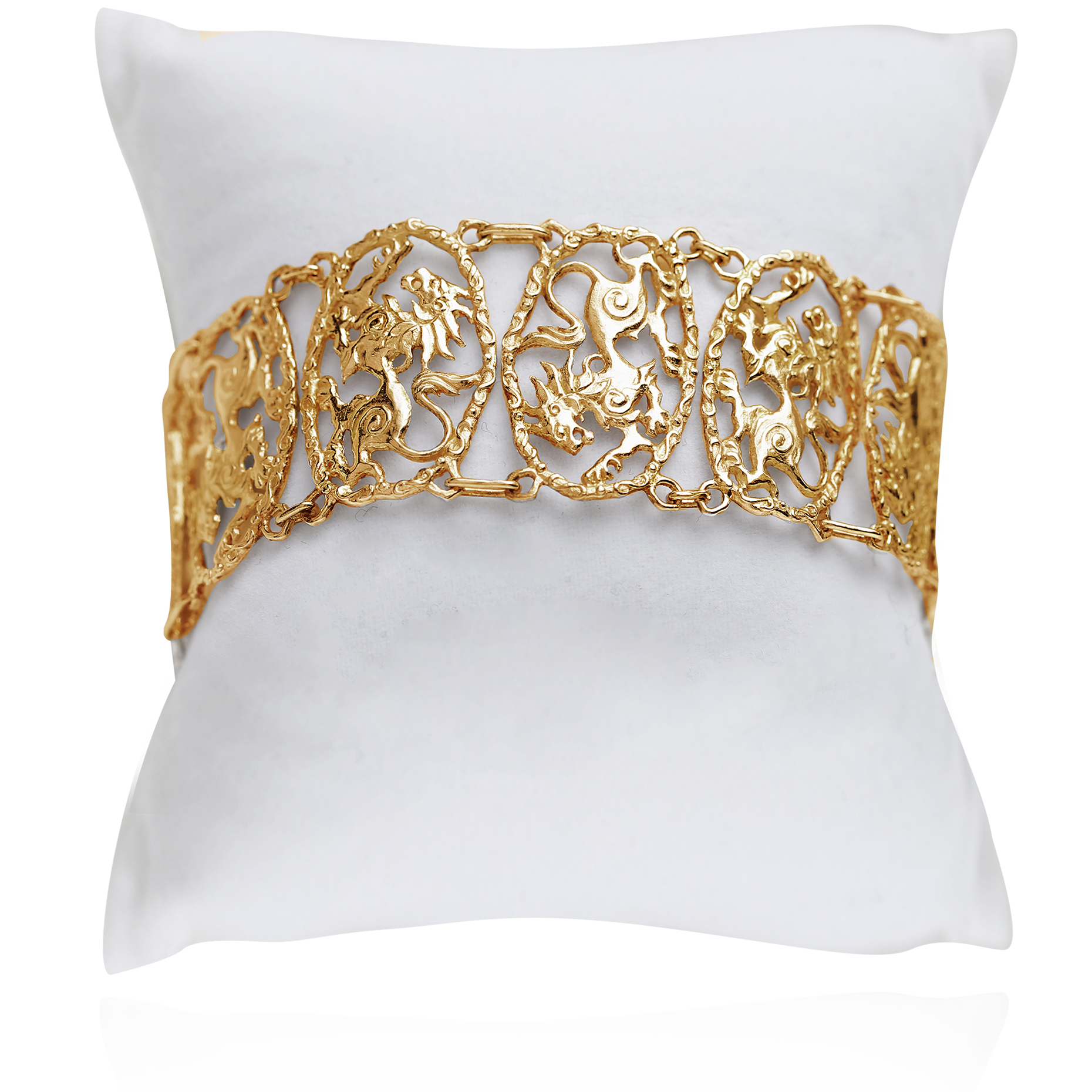 Marilisi artisan fine jewelry Yellow Gold Bracelet depicting Lion by Marilisi