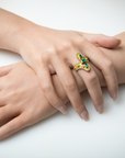 Emerald_Ring_Damasco_by_Marilisi_Jewelry_House_front_on_model_hand