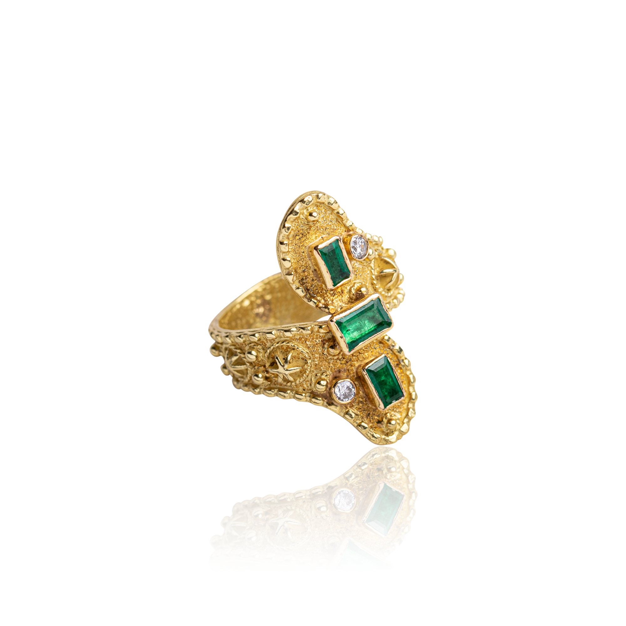 marilisi handcrafted artisan gold unique emerald diamond signature statement ring fine jewelry luxury side view bottom
